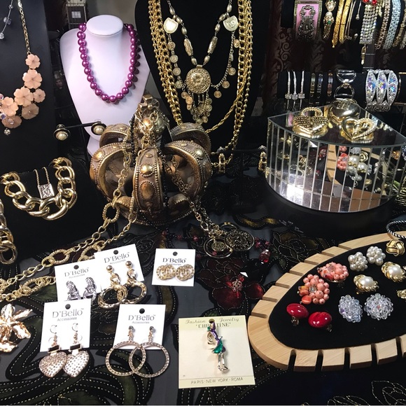 Click here to be Notified when i’m going LIVE! - Picture 2 of 4